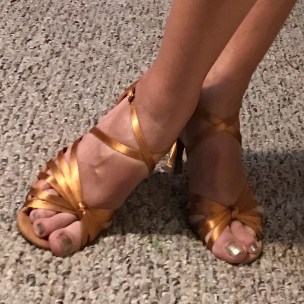 CAPEZIO tan/brown ballroom dance shoes SZ 7.5 professional dance shoes